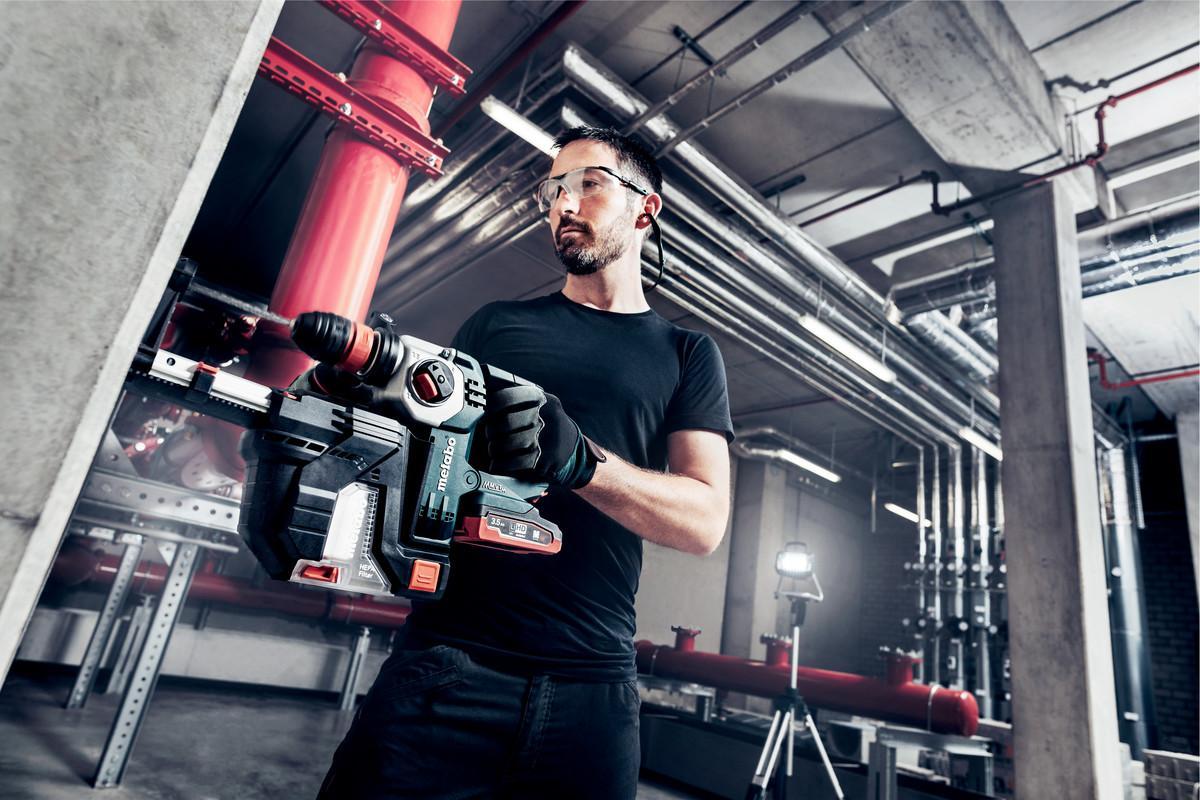 Аккумуляторный перфоратор Metabo KHA 18 LTX BL 24 Quick metaBOX 165 L (600211660)
