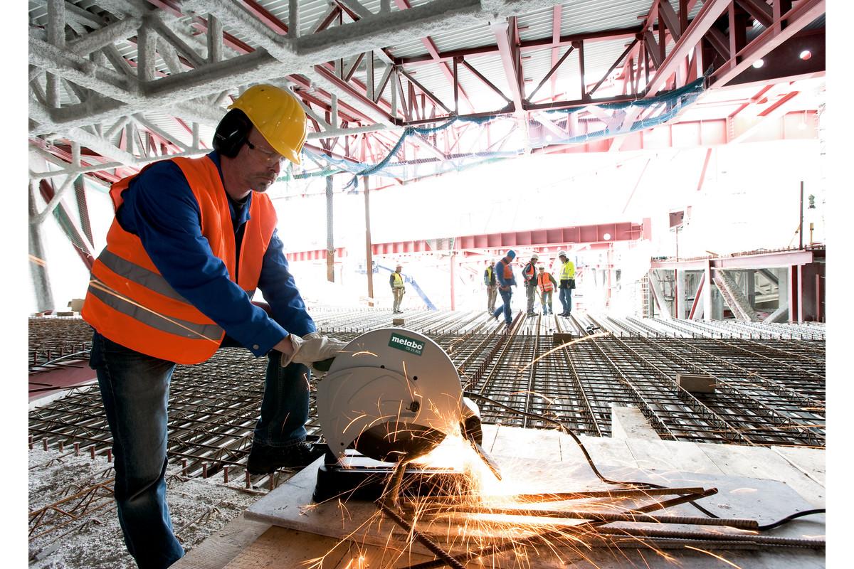 Отрезная пила по металлу Metabo CS 23-355 Set Картонная коробка (602335850)