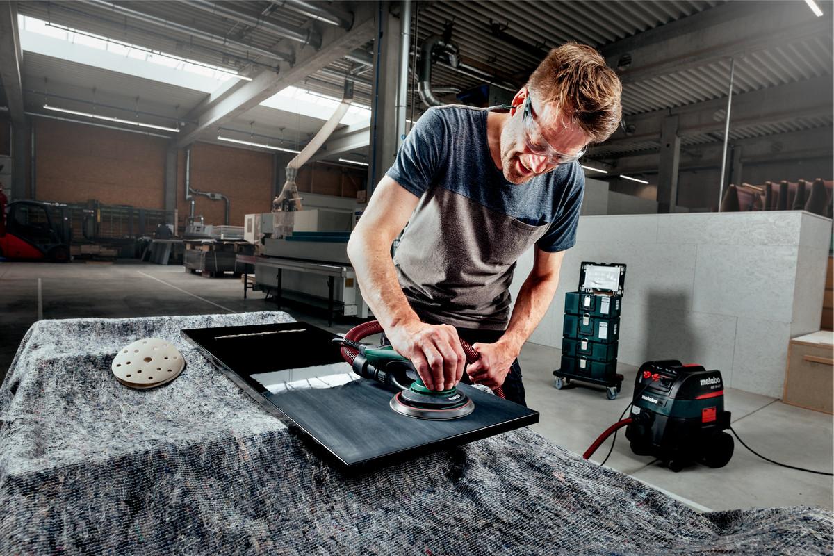 Эксцентриковая шлифовочная машина Metabo SXE 150-2.5 BL Картонная коробка (615025000)