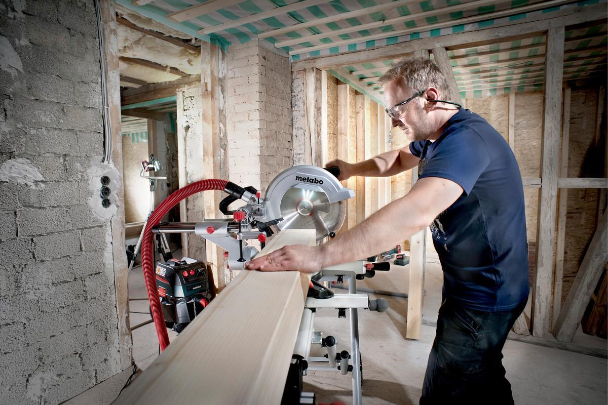 Торцовочная пила Metabo KGS 254 M Картонная коробка (602540000)