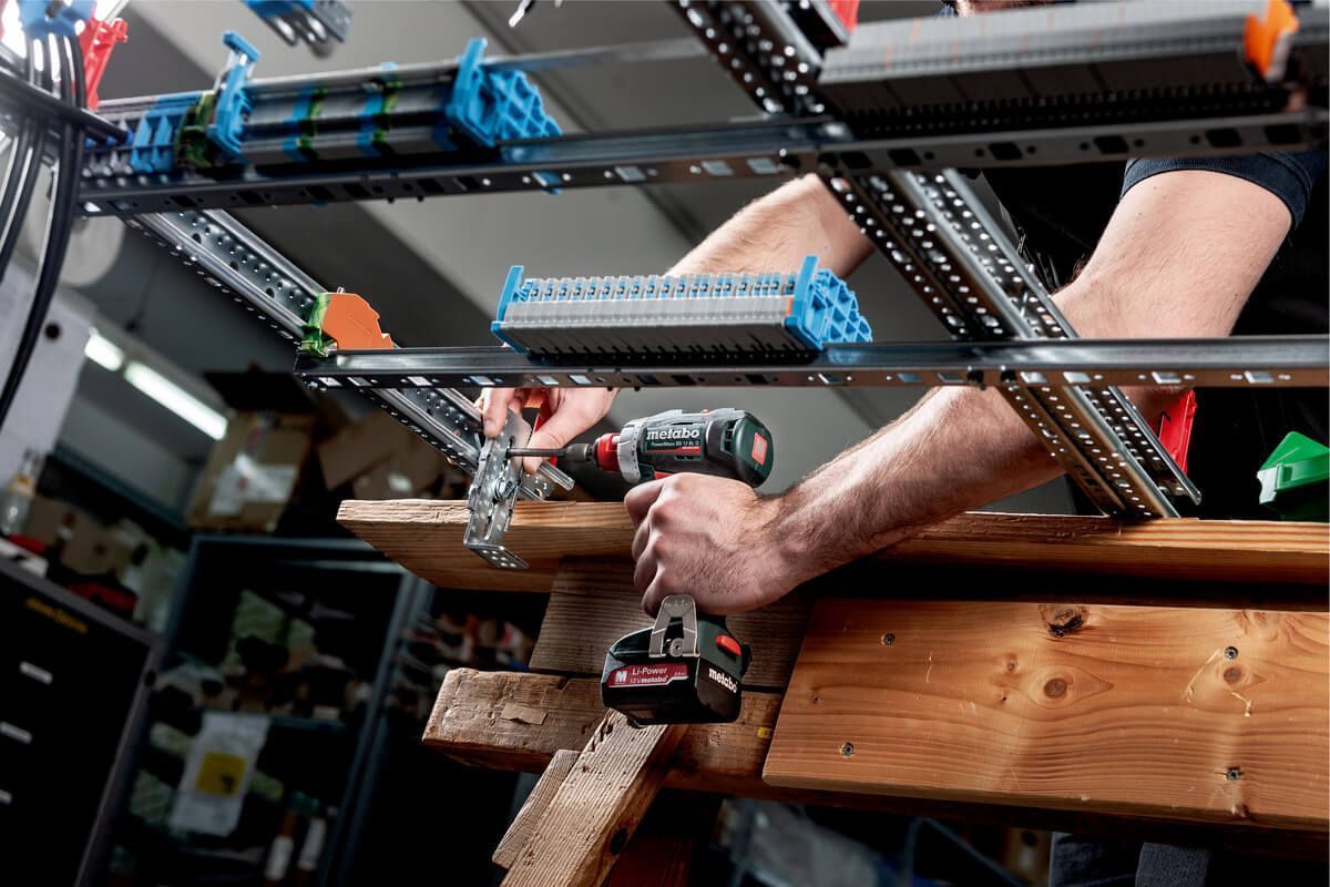 Аккумуляторная дрель-шуруповерт Metabo PowerMaxx BS 12 BL Q metaBOX 118 (601045800)