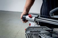 Торцовочная пила Metabo KGS 305 M (613305000)